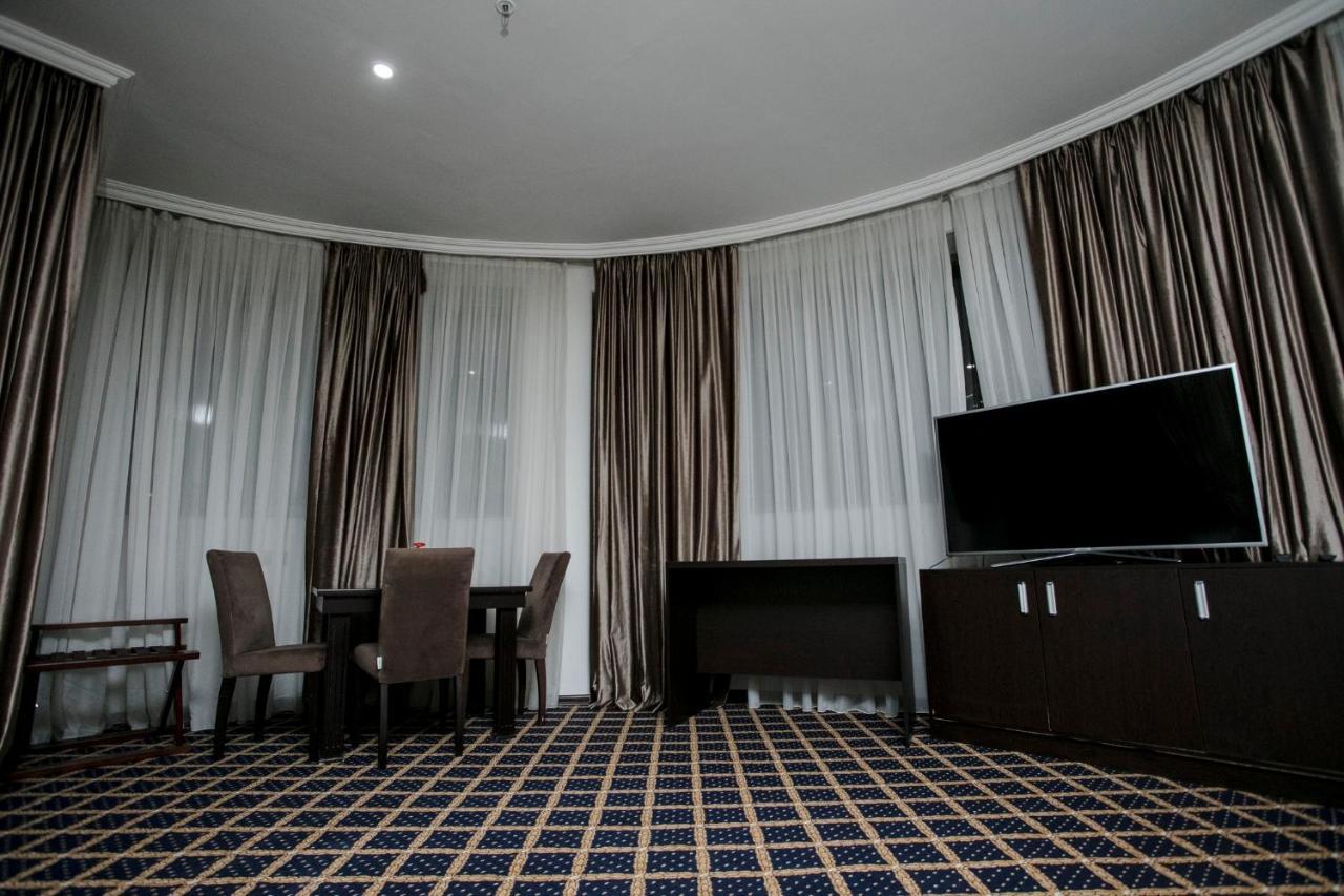 Corniche Hotel Baku Exterior foto