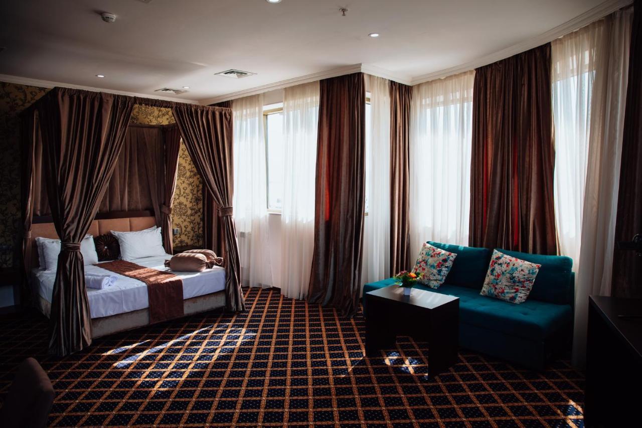 Corniche Hotel Baku Exterior foto